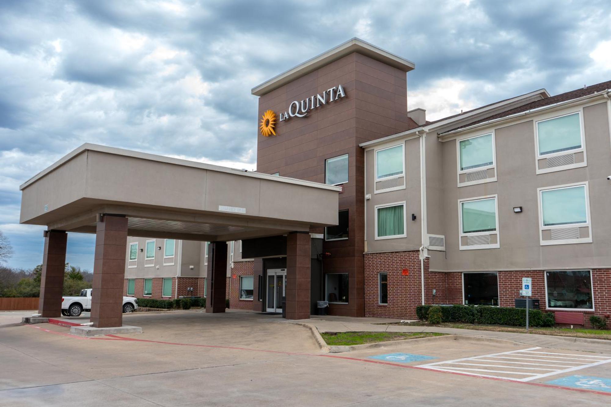 La Quinta By Wyndham Dallas Mesquite Bagian luar foto
